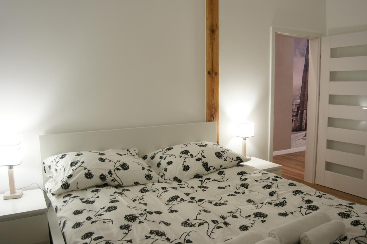 Q Apartamenty Mirkow Exteriör bild