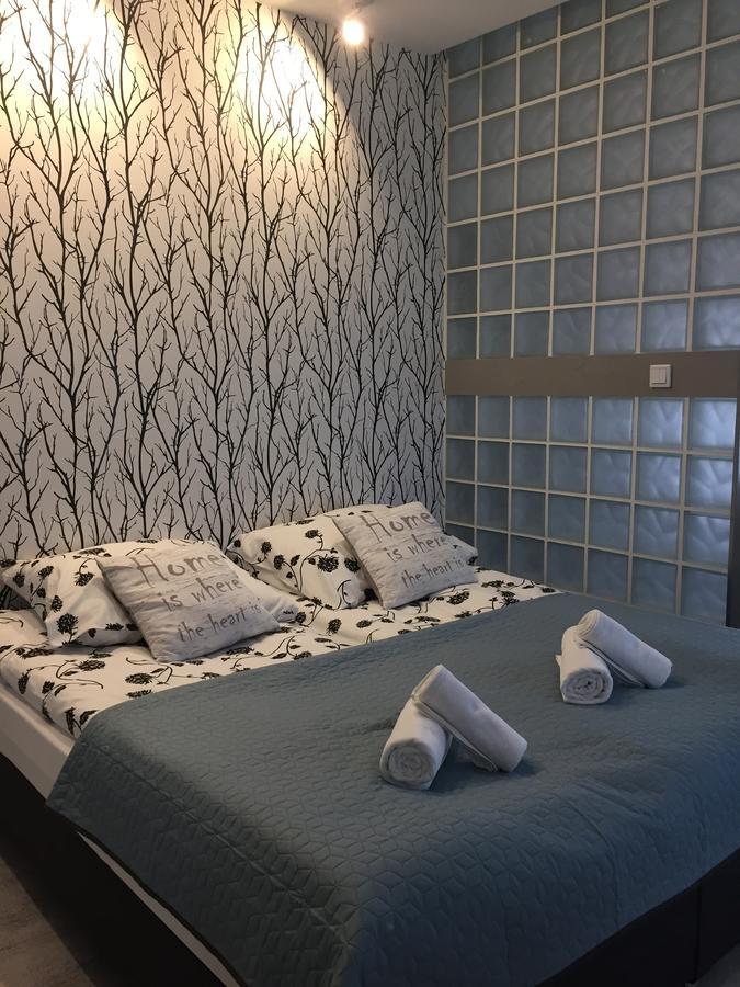Q Apartamenty Mirkow Exteriör bild
