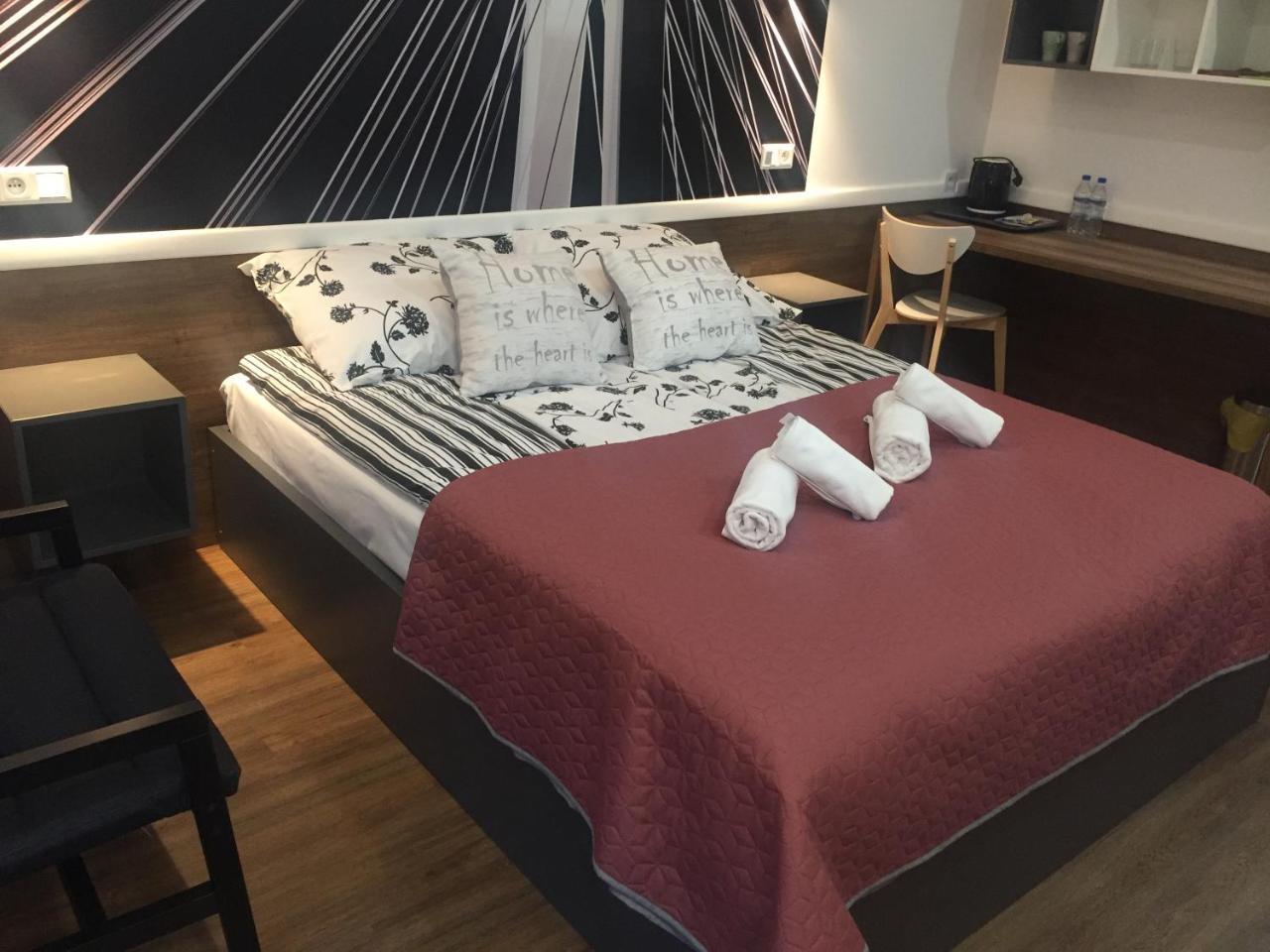 Q Apartamenty Mirkow Exteriör bild