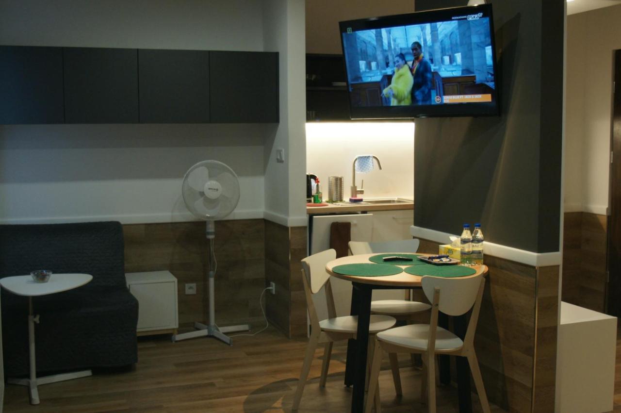 Q Apartamenty Mirkow Exteriör bild